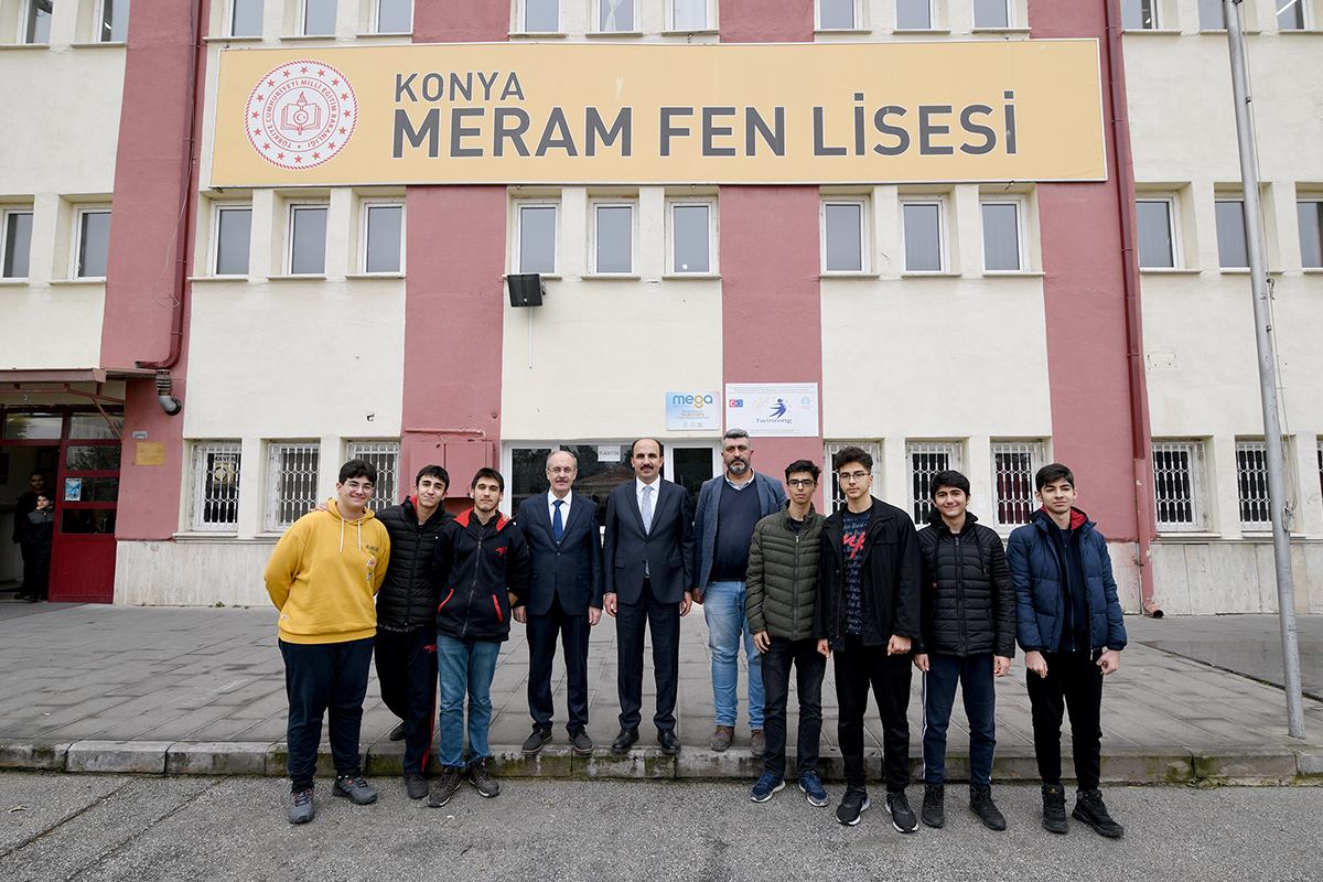 Başkan Altay Meram Fen Lisesi Öğrencileriyle Buluştu