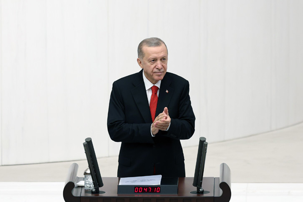 “Türkiye, ülkenin ve toplumun önünü açan, ufkunu genişleten bir anayasayı hak ediyor”